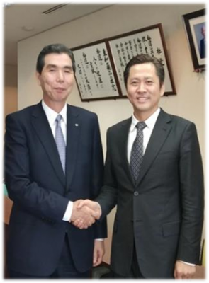 日本東和薬品株式會(huì)社を訪問(wèn)し、吉田逸郎社長(zhǎng)と面會(huì)